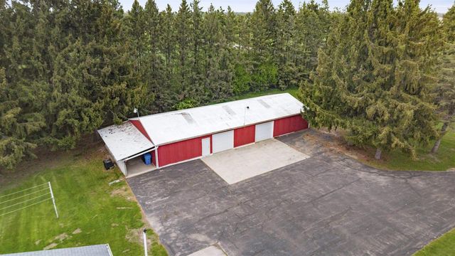 6911 FAHLEY ROAD, Oshkosh, WI 54904