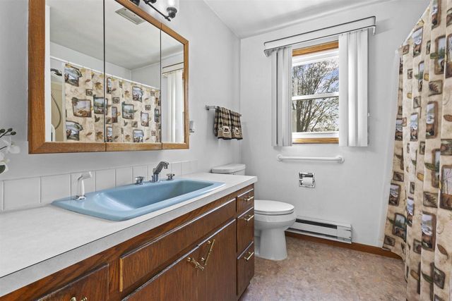 6911 FAHLEY ROAD, Oshkosh, WI 54904