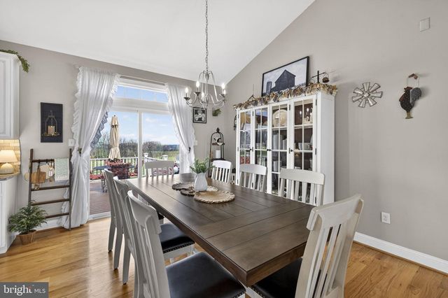 100 POMME CIR, Stephens City, VA 22655