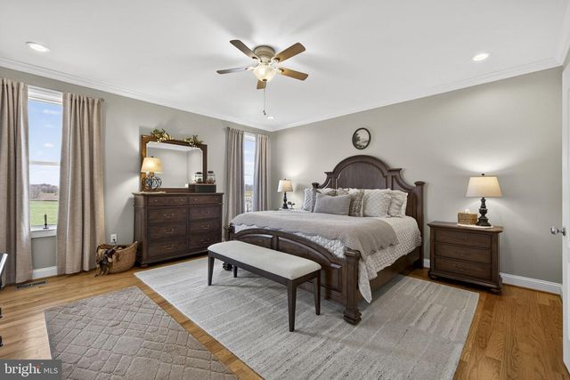 100 POMME CIR, Stephens City, VA 22655