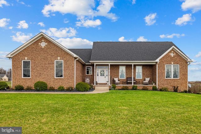 100 POMME CIR, Stephens City, VA 22655