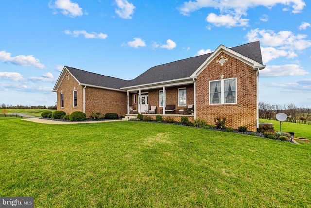 100 POMME CIR, Stephens City, VA 22655