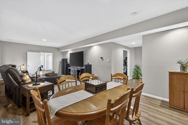 100 POMME CIR, Stephens City, VA 22655