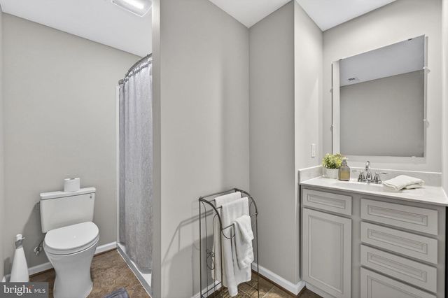 100 POMME CIR, Stephens City, VA 22655