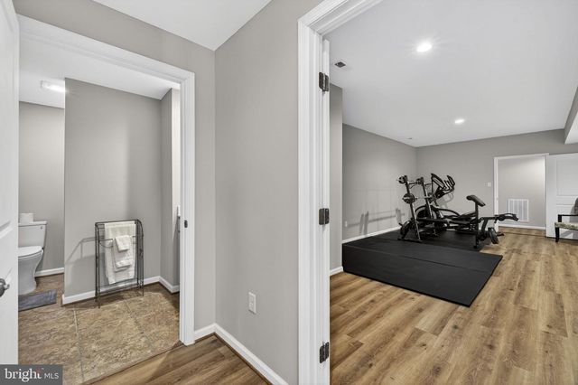 100 POMME CIR, Stephens City, VA 22655