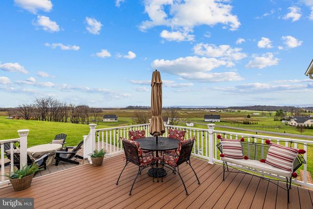 100 POMME CIR, Stephens City, VA 22655