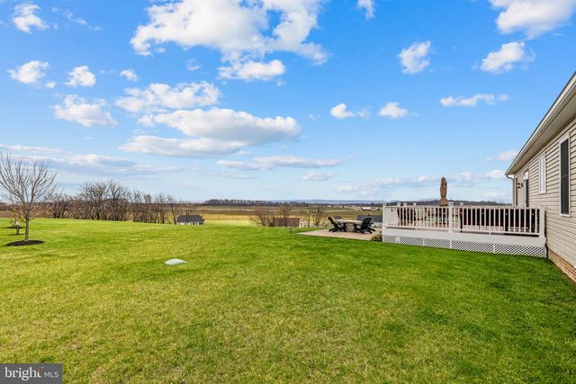 100 POMME CIR, Stephens City, VA 22655