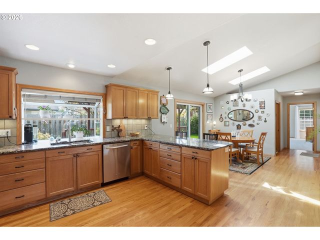 365 Se 7TH Way, Canby, OR 97013