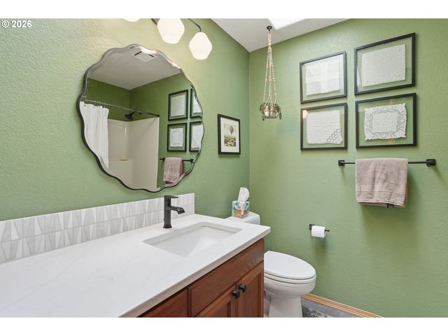 365 Se 7TH Way, Canby, OR 97013