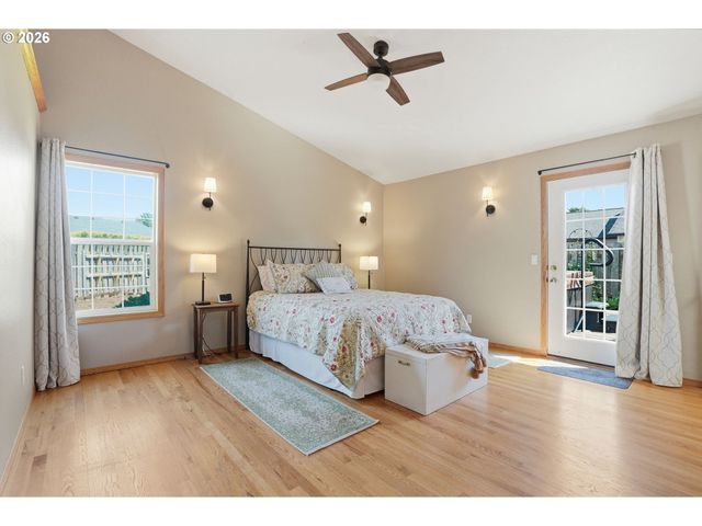 365 Se 7TH Way, Canby, OR 97013