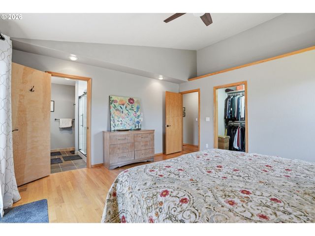 365 Se 7TH Way, Canby, OR 97013