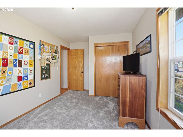 365 Se 7TH Way, Canby, OR 97013