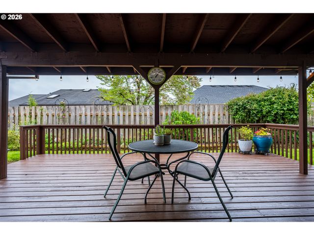 365 Se 7TH Way, Canby, OR 97013