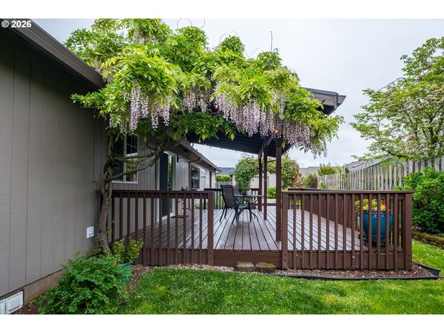 365 Se 7TH Way, Canby, OR 97013