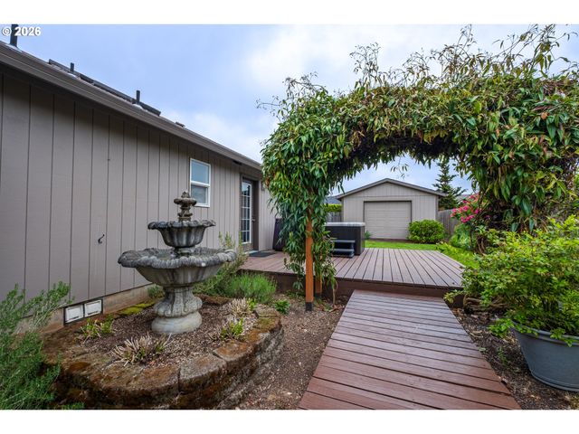 365 Se 7TH Way, Canby, OR 97013