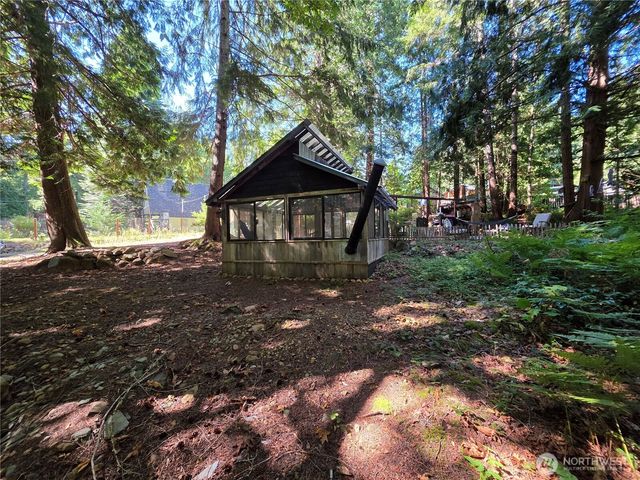 146 Canal View Street, Brinnon, WA 98320