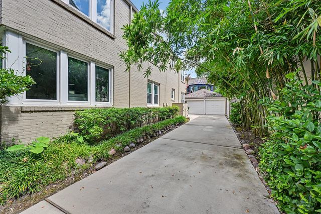 2110 South Boulevard, Houston, TX 77098