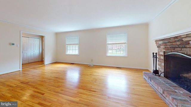 7 PIN OAK TRL, Medford, NJ 08055