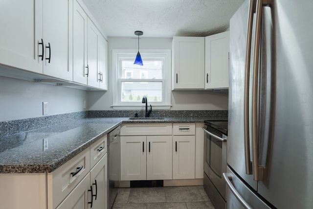 18 Metcalf Avenue, North Providence, RI 02911
