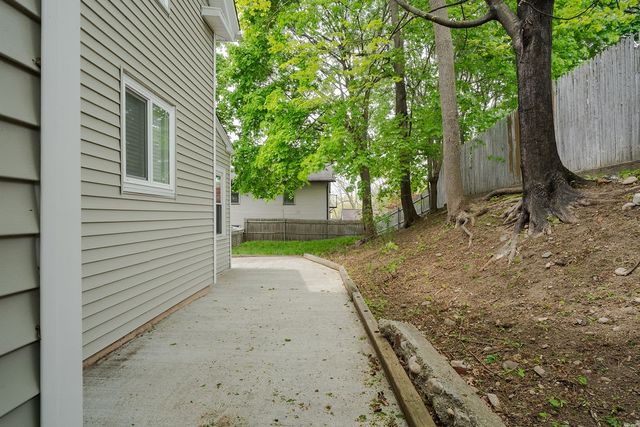 18 Metcalf Avenue, North Providence, RI 02911