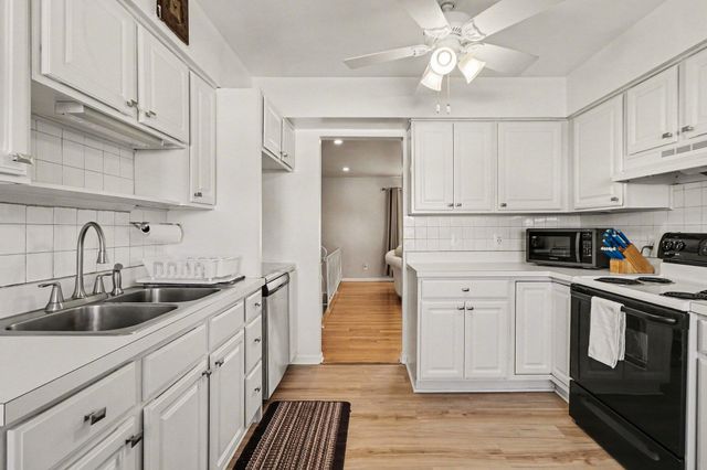 551 N Union Place, Gary, IN 46403