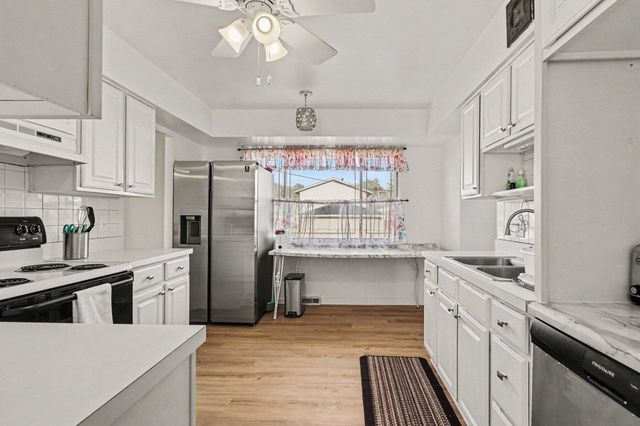 551 N Union Place, Gary, IN 46403