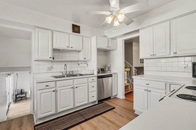 551 N Union Place, Gary, IN 46403