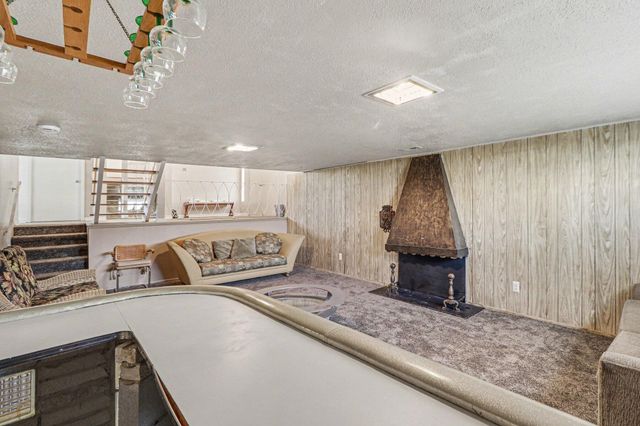 551 N Union Place, Gary, IN 46403