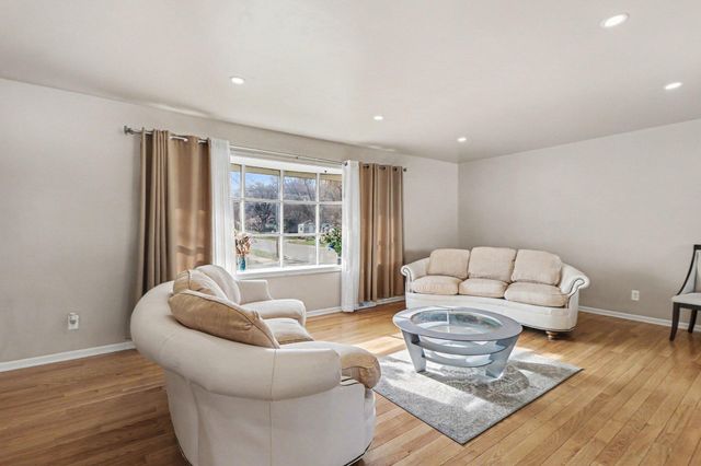 551 N Union Place, Gary, IN 46403