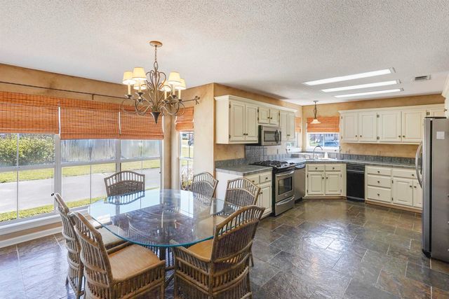 403 Apache Dr, Houma, LA 70360