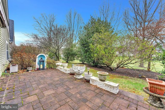 14 GLOBEFLOWER LA, West Windsor, NJ 08550