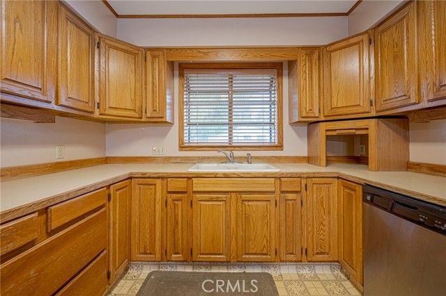 1665 Patricia, Merced, CA 95340