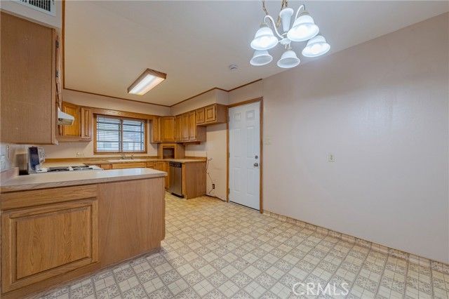 1665 Patricia, Merced, CA 95340