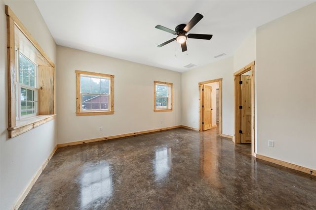 9089 Raspberry Avenue, Frankston, TX 75763
