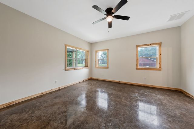 9089 Raspberry Avenue, Frankston, TX 75763
