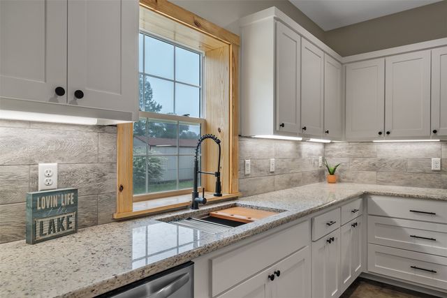 9089 Raspberry Avenue, Frankston, TX 75763