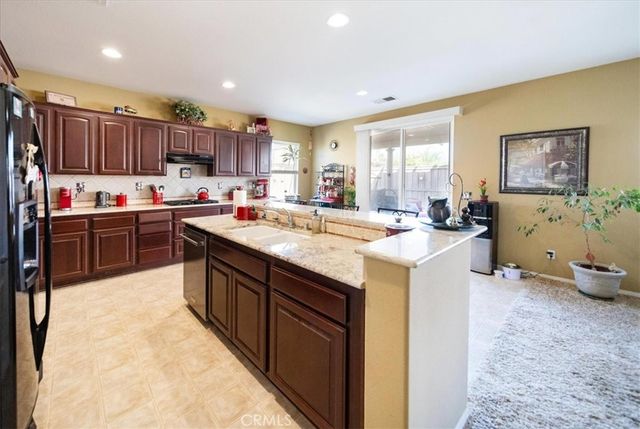 984 Paintbrush, Hemet, CA 92545