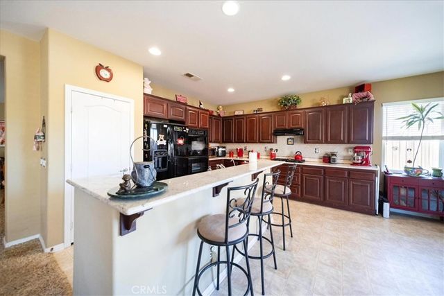 984 Paintbrush, Hemet, CA 92545