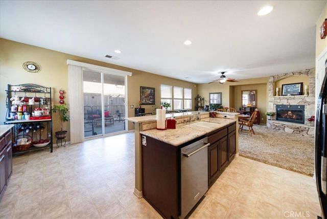 984 Paintbrush, Hemet, CA 92545