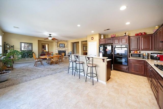 984 Paintbrush, Hemet, CA 92545