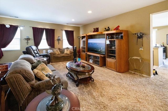 984 Paintbrush, Hemet, CA 92545