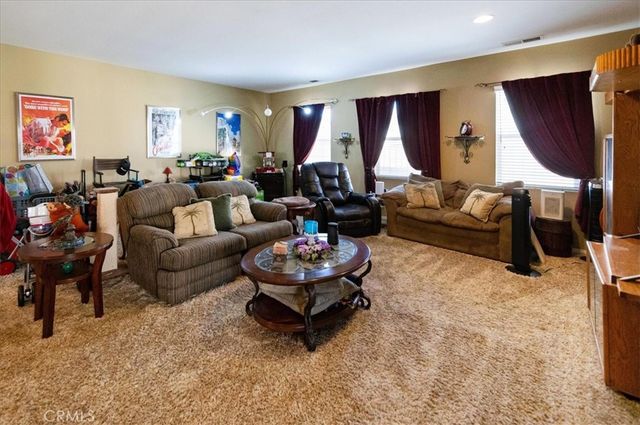 984 Paintbrush, Hemet, CA 92545