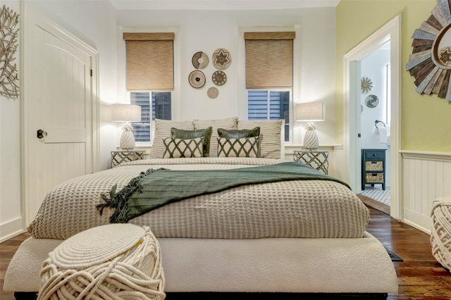 1711 Winnie Street, Galveston, TX 77550