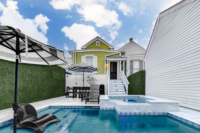 1711 Winnie Street, Galveston, TX 77550