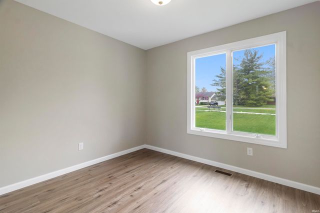 1334 S Eighth Street, Upland, IN 46989