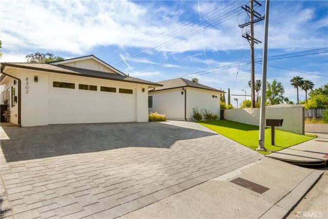 8300 N Sedan Avenue, West Hills, CA 91304