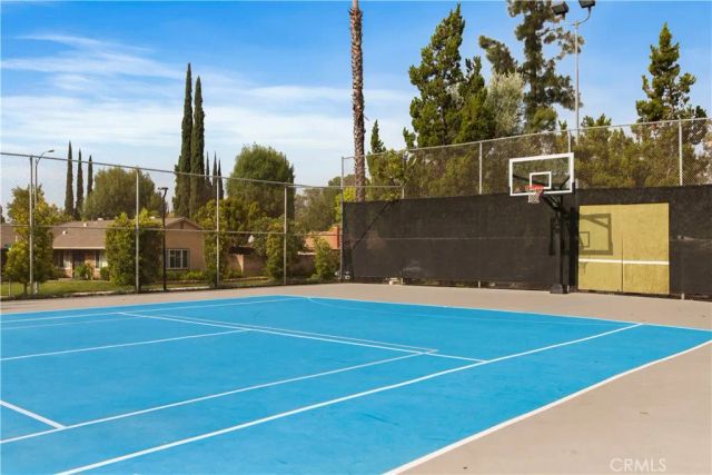 8300 N Sedan Avenue, West Hills, CA 91304