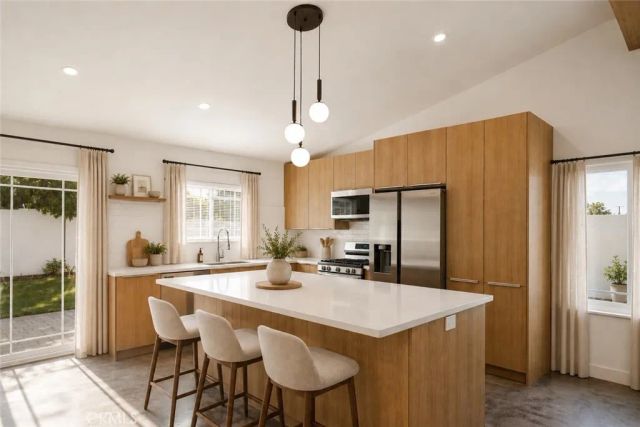 8300 N Sedan Avenue, West Hills, CA 91304