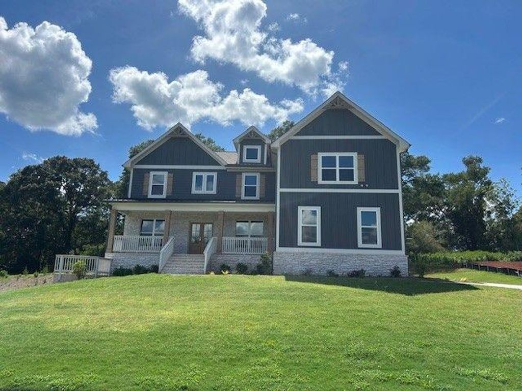 204 Races Road, Hoschton, GA 30548