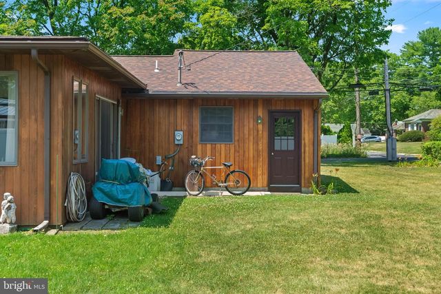 2619 W GREENLEAF ST, Allentown, PA 18104